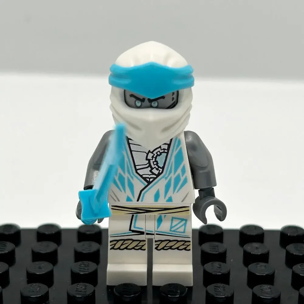 Authentic LEGO Ninjago Zane Minifigure White & Gray Ice Suit w/ Sword EUC
